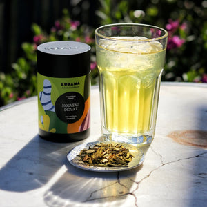 Nouveau Départ – Thé vert, Yuzu, Gingembre – Kodama Paris -  Verre-d-elixir-sur-table-vrac-boite