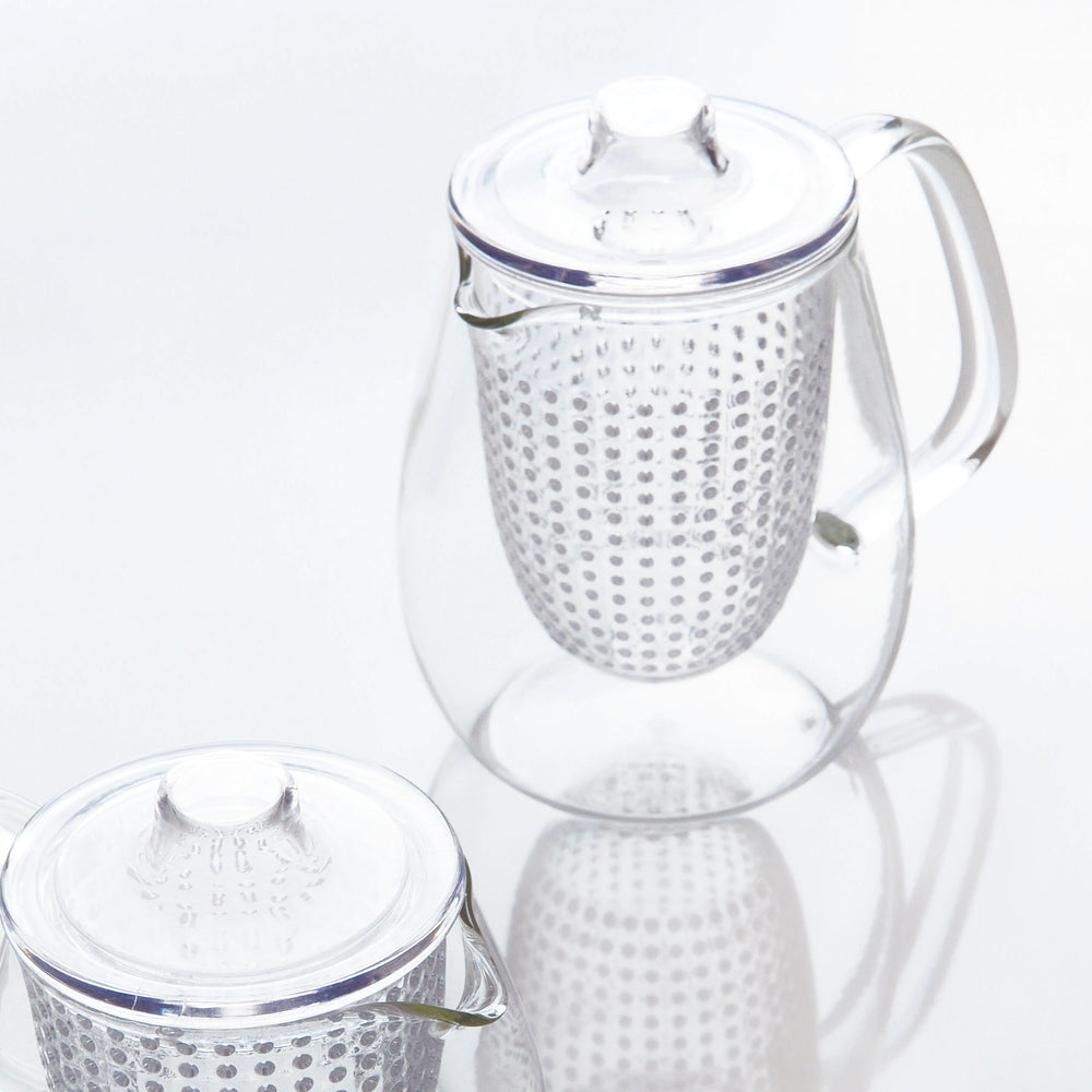 Théière L en verre/plastique 720ml KINTO – Accessoire à thé – Kodama Paris - Theieres sur fond blanc