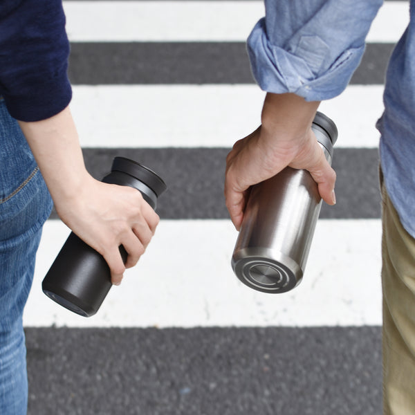 Thermos nomade 500ml KINTO – Accessoire à thé – Kodama Paris - Thermos dans la rue
